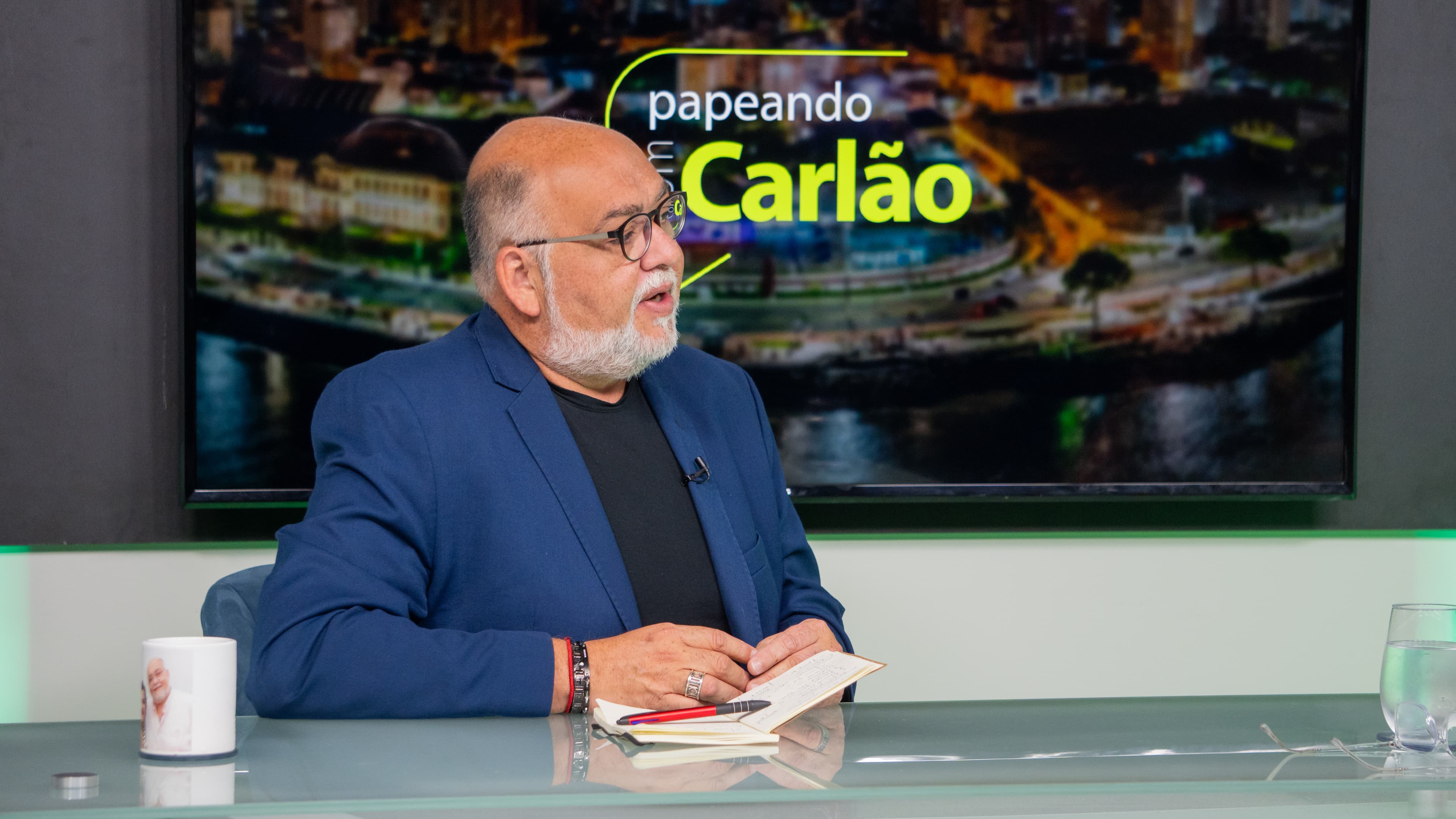 Papeando com Carlão